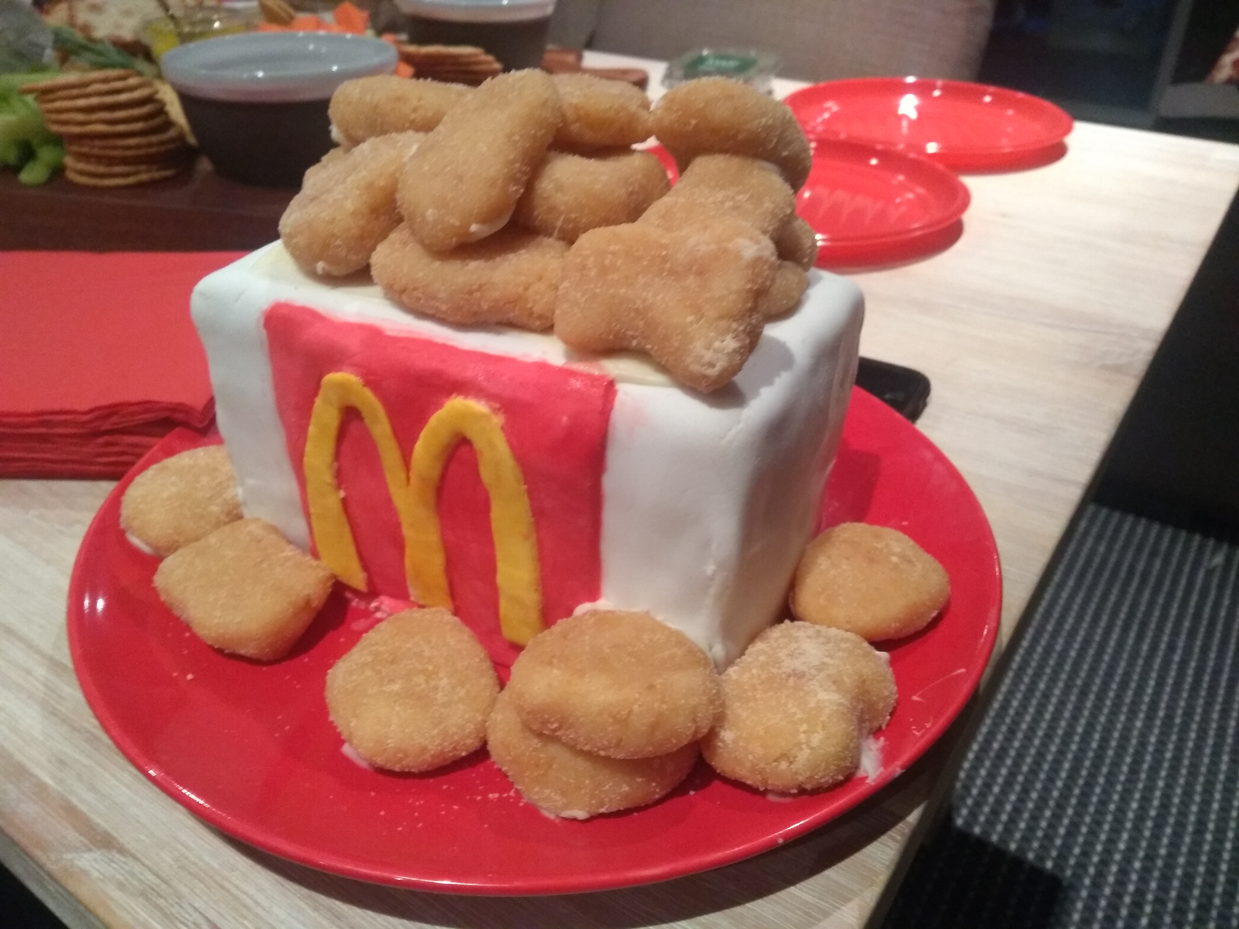 McDonald's Chicken Nugget Cake | It's National Cake Day! TAG a mate who'd  love this nugget cake 🐔🎂😍 | By LADbible | Facebook
